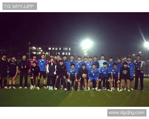 足球明星齐聚哈尔滨激情对决引发球迷热潮